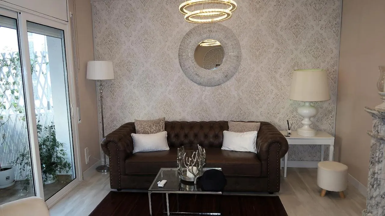 Entire Apartment , 2 Bedrooms Newly Remodeled Center Sitges Barcelona